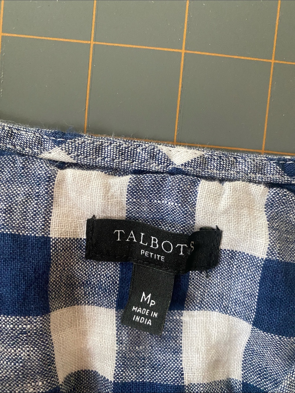 Talbots Navy and White Gingham Sleeveless Tank - Picture 5 of 6